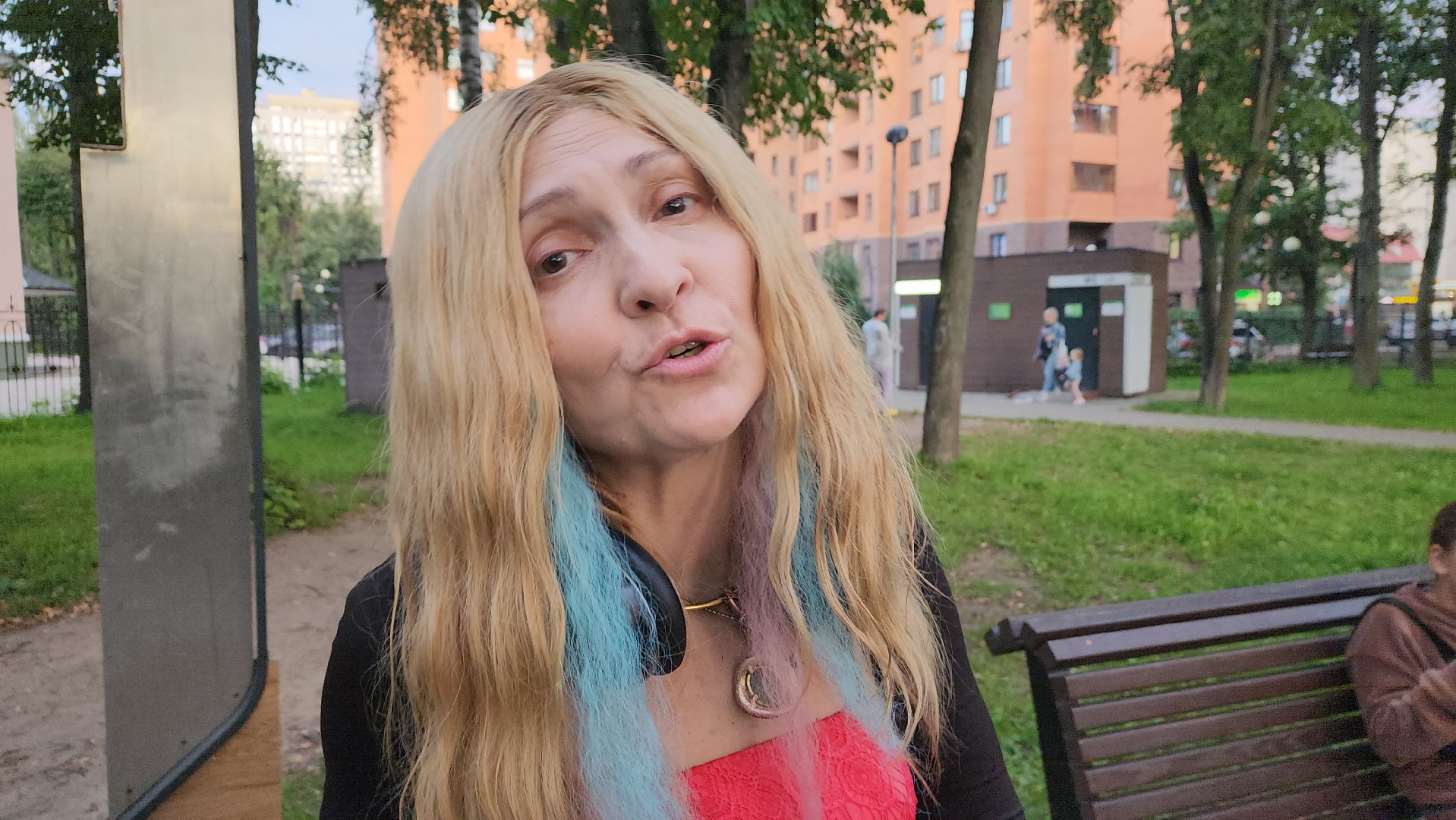 вертикалки, центральный парк, пушкино, певица, песни и танцы, музыка под открытым небом,подростки,хиты прошлых лет,музыка на воздухе,