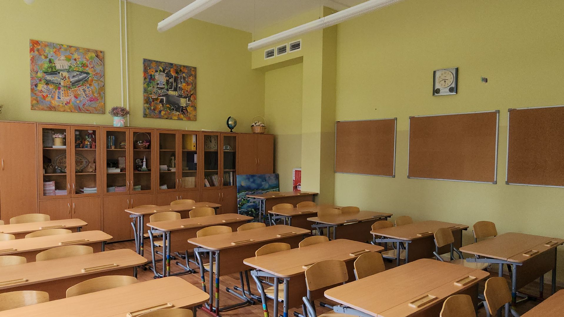 вертикалки, пушкино, школа 1, подготовка школы к учебному году, косметический ремонт, новое оборудование, коммуникации, покраска стен,первоклассники, учителя,