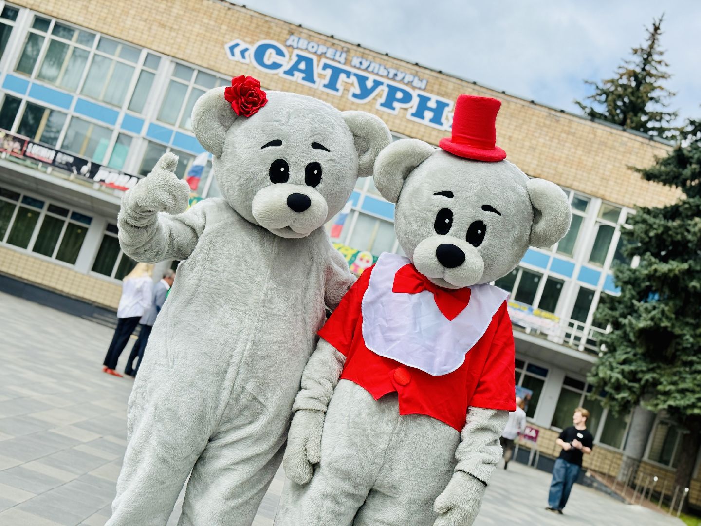 раменское, собери ребенка в школу, благотворительность, молодежный центр, депутаты, благотворительная акция,