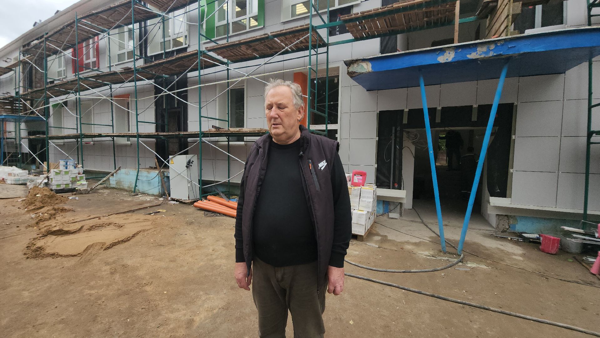 детский спектакль, капремонт, бордюрный камень, фасадная плитка, слаботочные сети,