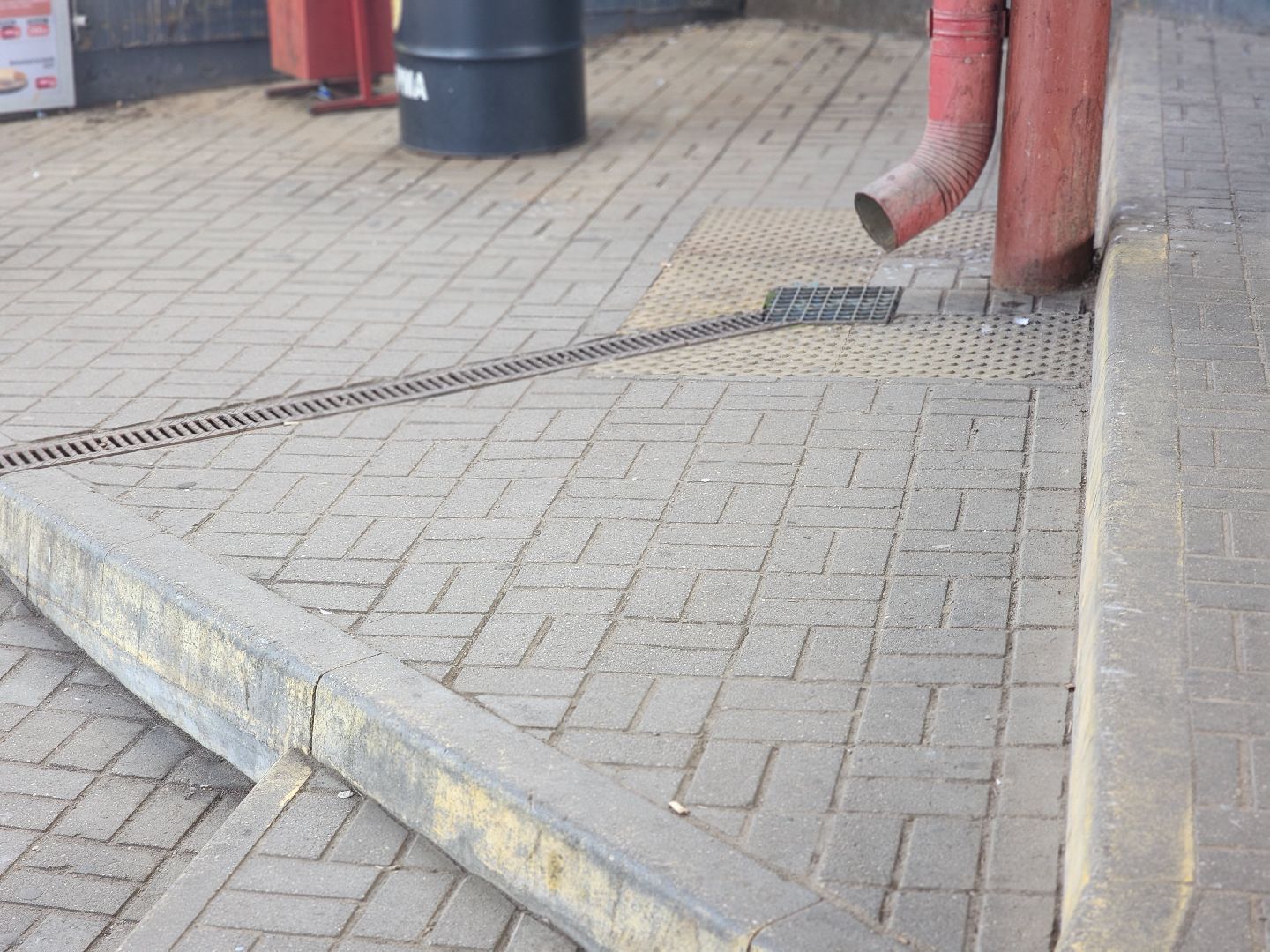 королёв, благоустройство ,  незаконный ларек, жд станция подлипки-дачные,