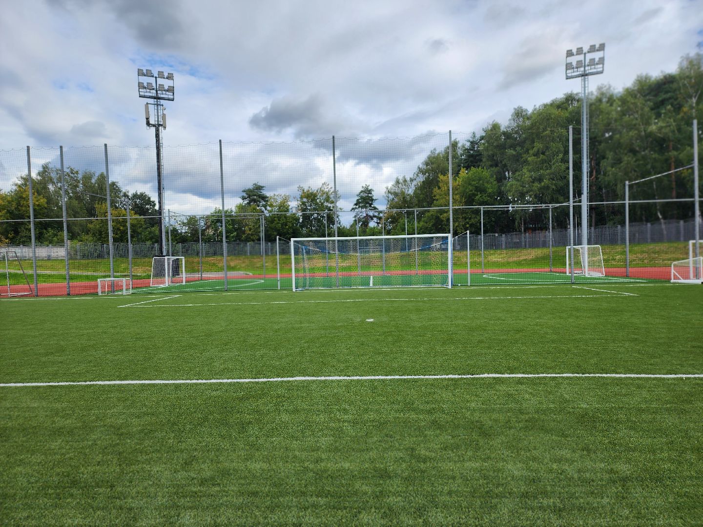 королёв, спорт в королеве, стадион чайка, легенды футбола, летний спортивный фестиваль выходи во двор,