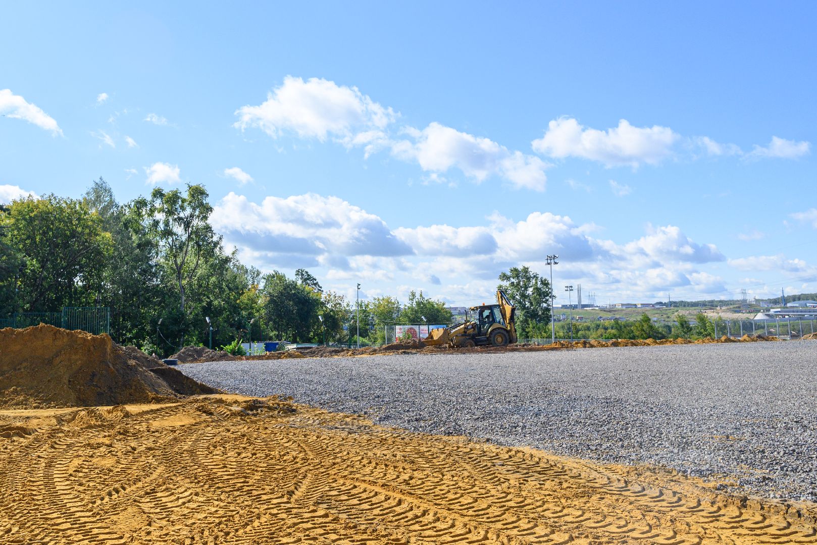 спорт, стадион полет, лыткарино, грейдирование гравия, футбол, футбольное поле,