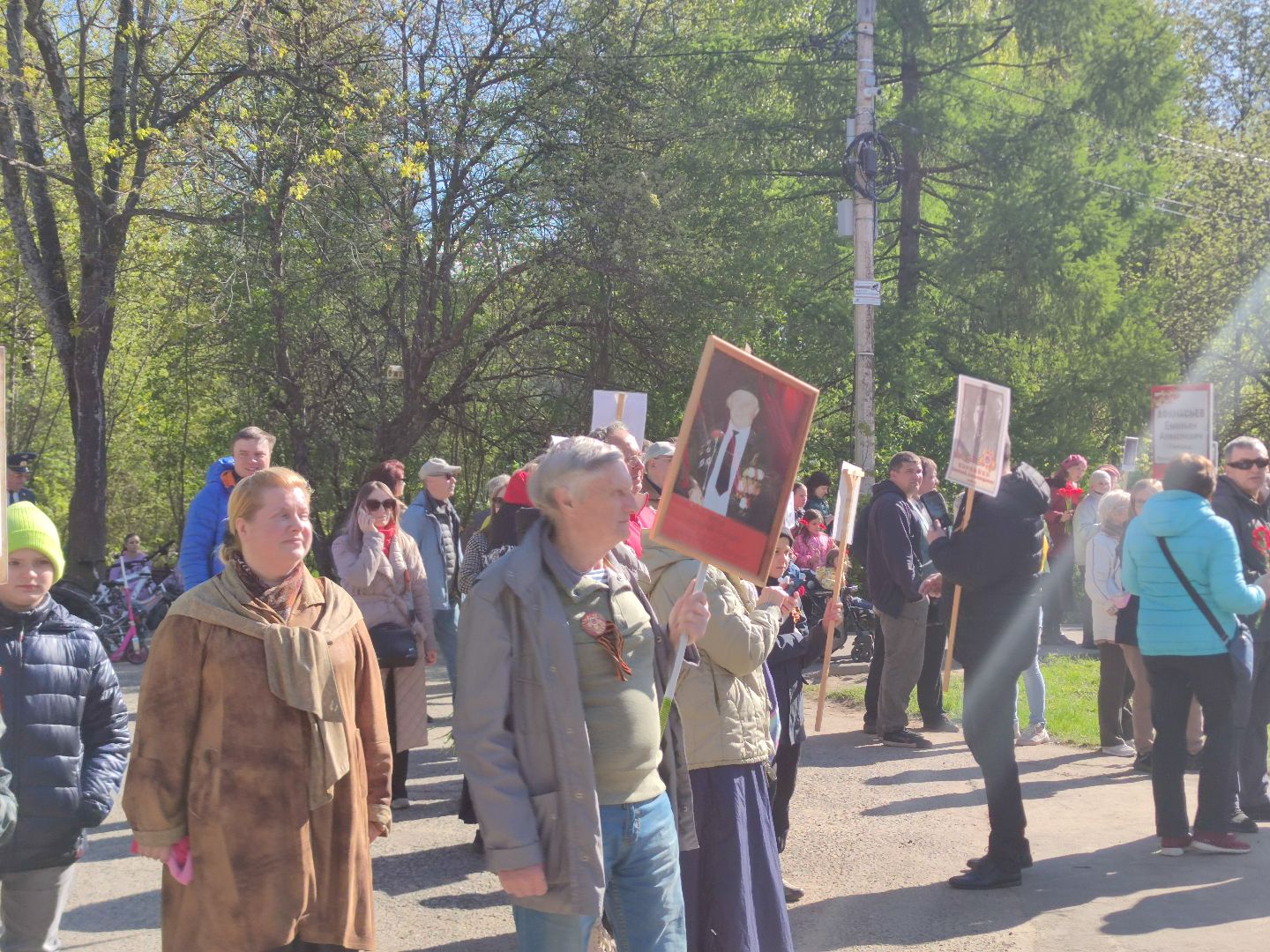 Митинг, возложение цветов, День Победы, Дубна