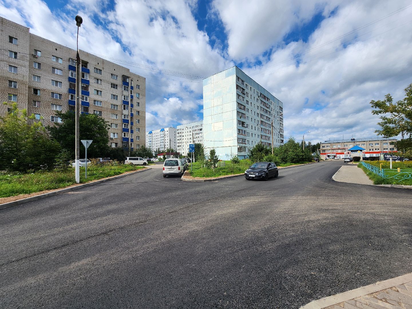 чехов, улица весенняя, дорожный ремонт, капремонт дороги, замена покрытия, расширение парковок, парковочные карманы, дорожные знаки, пешеходные переходы, госпрограмма московской области, развитие дорожного комплекса,
