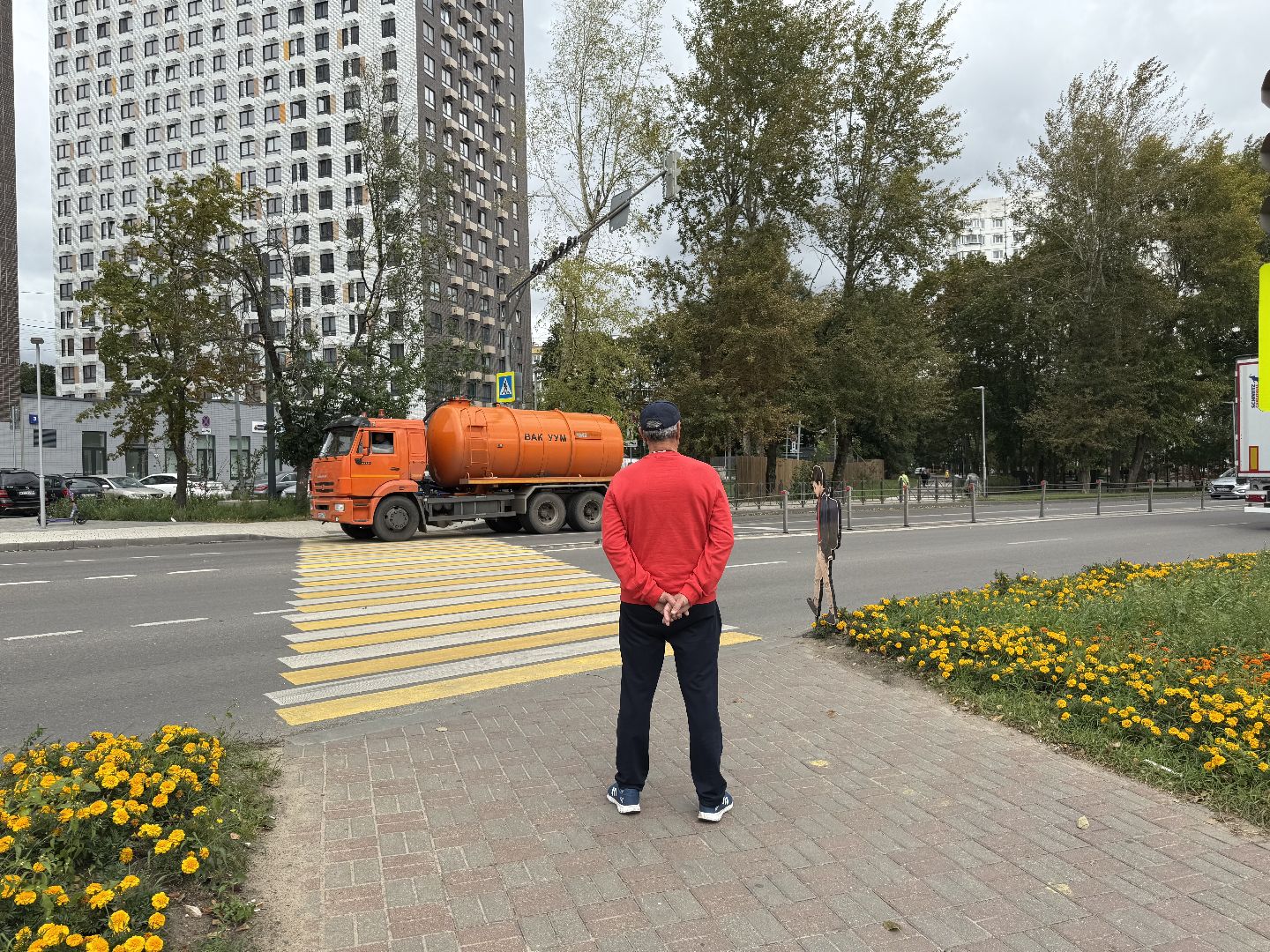 котельники, муляжи детей, пешеходный переход, школьники, 1 сентября,