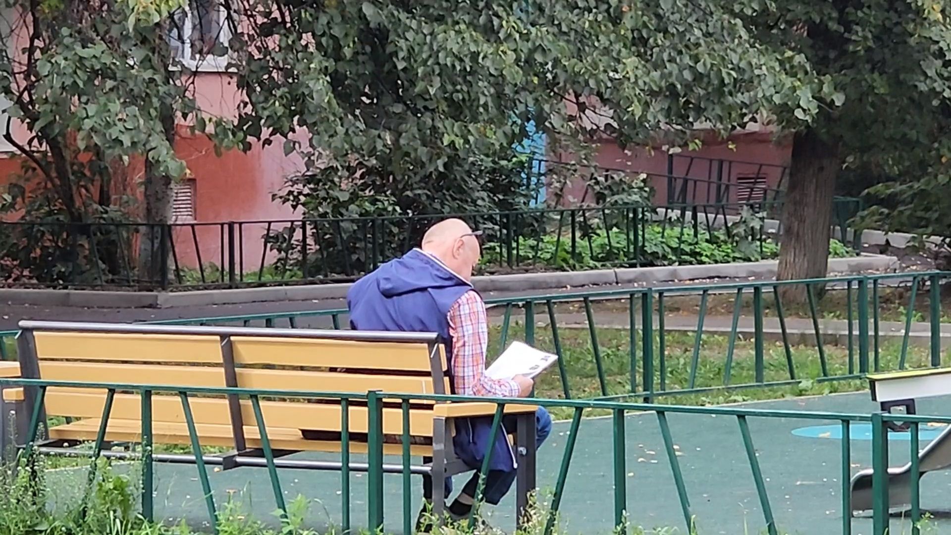 чехов, улица мира, благоустройство двора, детские площадки, спортивные площадки, тренажерный комплекс, зоны отдыха, госпрограмма московской области, формирование комфортной городской среды,воркаут,