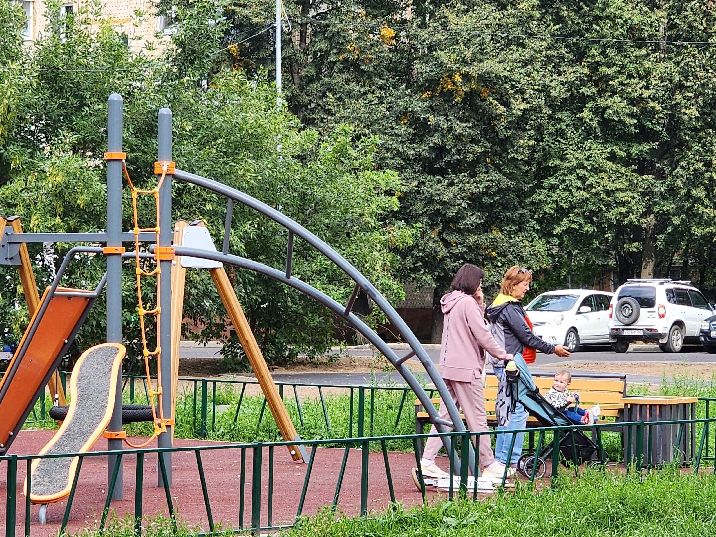 чехов, улица мира, благоустройство двора, детские площадки, спортивные площадки, тренажерный комплекс, зоны отдыха, госпрограмма московской области, формирование комфортной городской среды,воркаут,