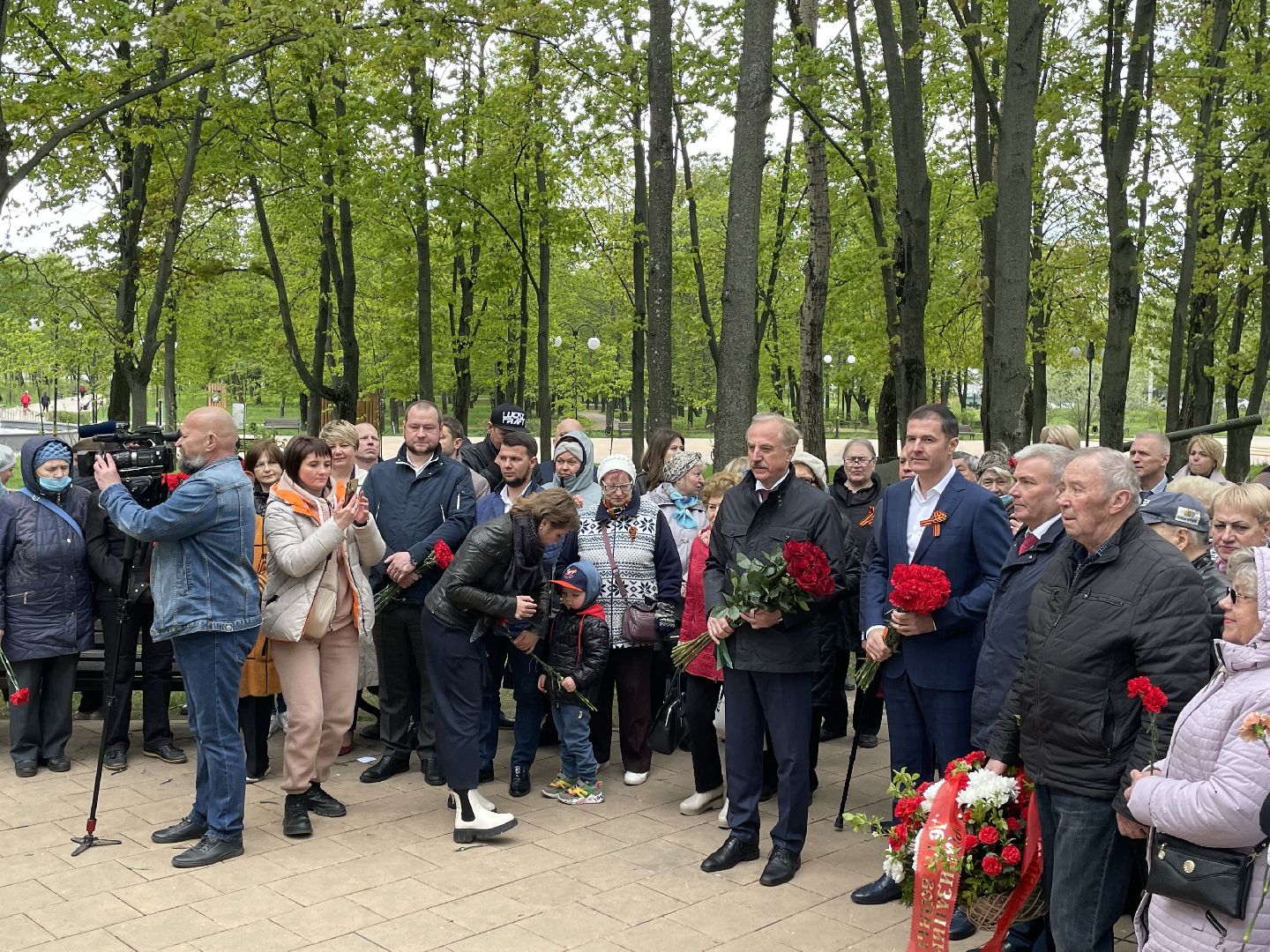 Цветы, памятник