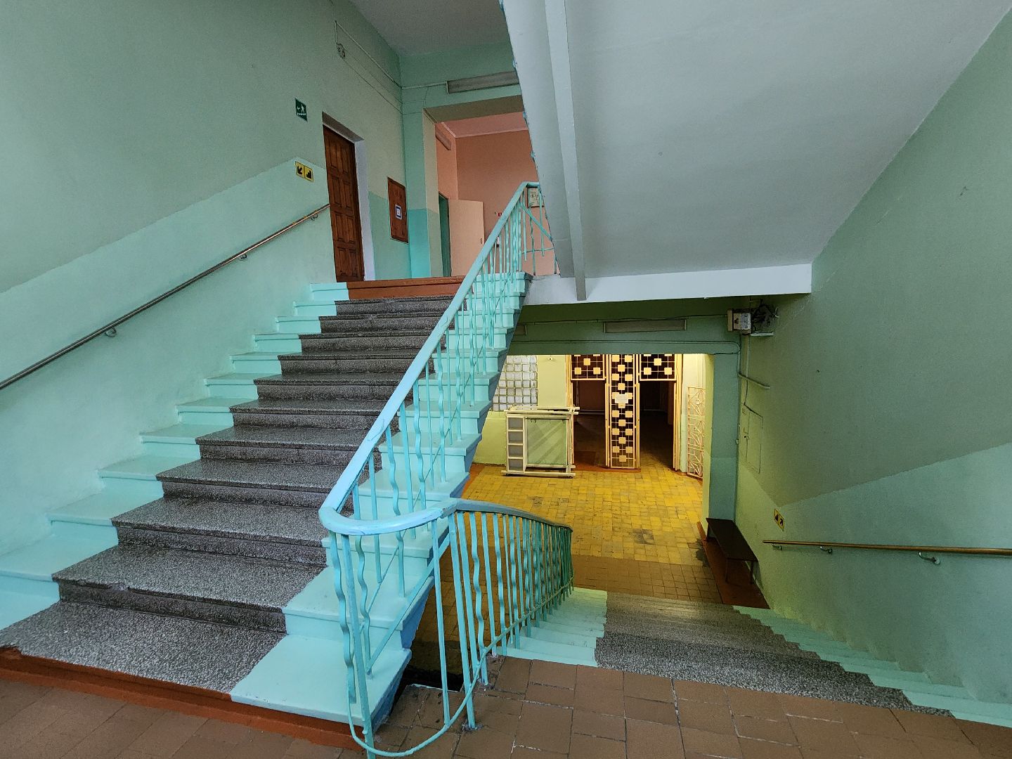 чехов, микрорайон венюково , улица гагарина , начальная школа, сош 9, подготовка к новому учебному году, текущий ремонт, замена радиаторов отопления, новые учителя, комиссия, проверка,учебники, благоустройство школьного двора,