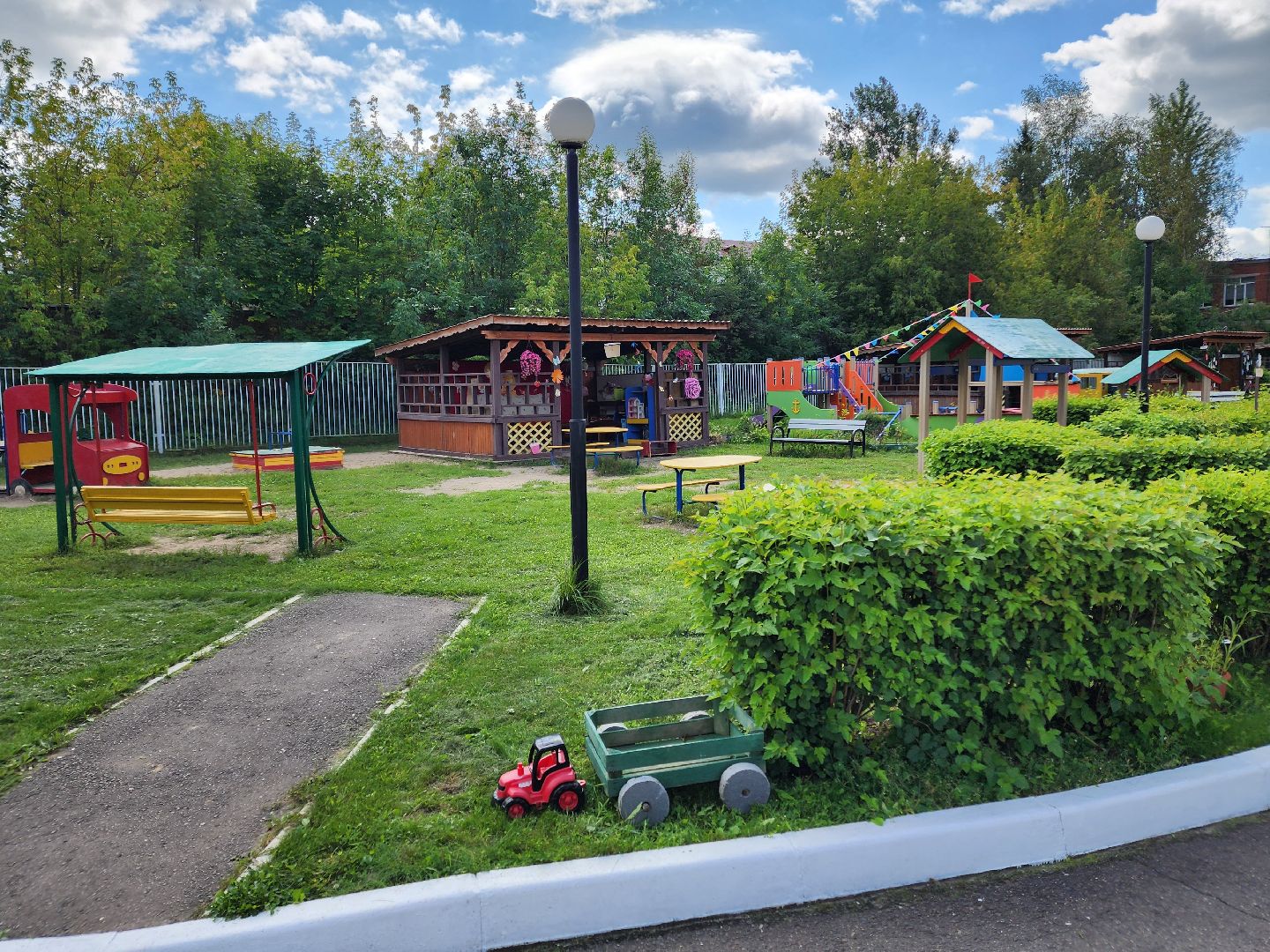 чехов, микрорайон венюково , школа 9, дошкольное отделение , подготовка к новому учебному году , косметический ремонт , обновление пищеблока, ремонт бассейна , благоустройство территории, метеостанция, комиссия, проверка,