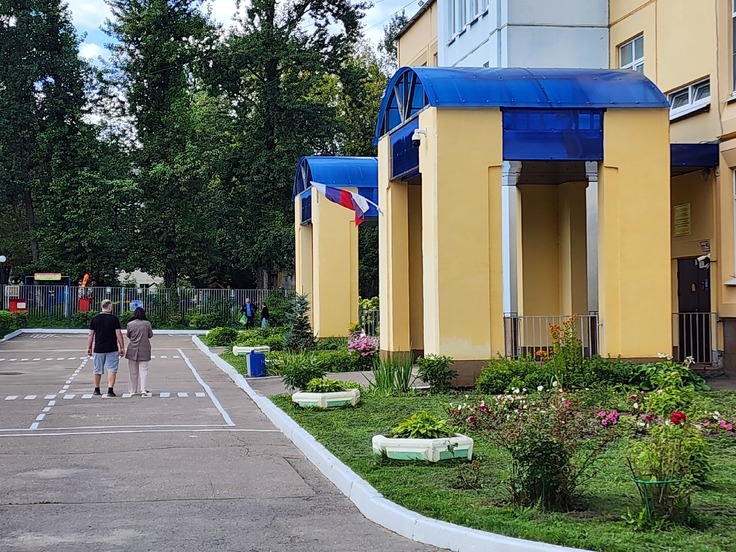 чехов, микрорайон венюково , школа 9, дошкольное отделение , подготовка к новому учебному году , косметический ремонт , обновление пищеблока, ремонт бассейна , благоустройство территории, метеостанция, комиссия, проверка,