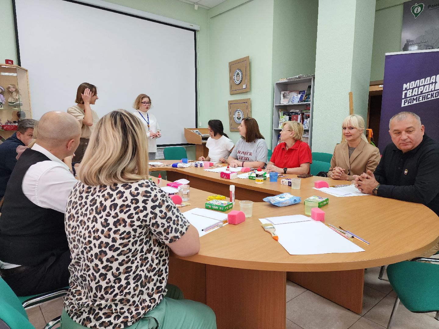 раменское, общество, поддержка семей участников сво, творческий мастер-класс в туристско-информационном центре ,
