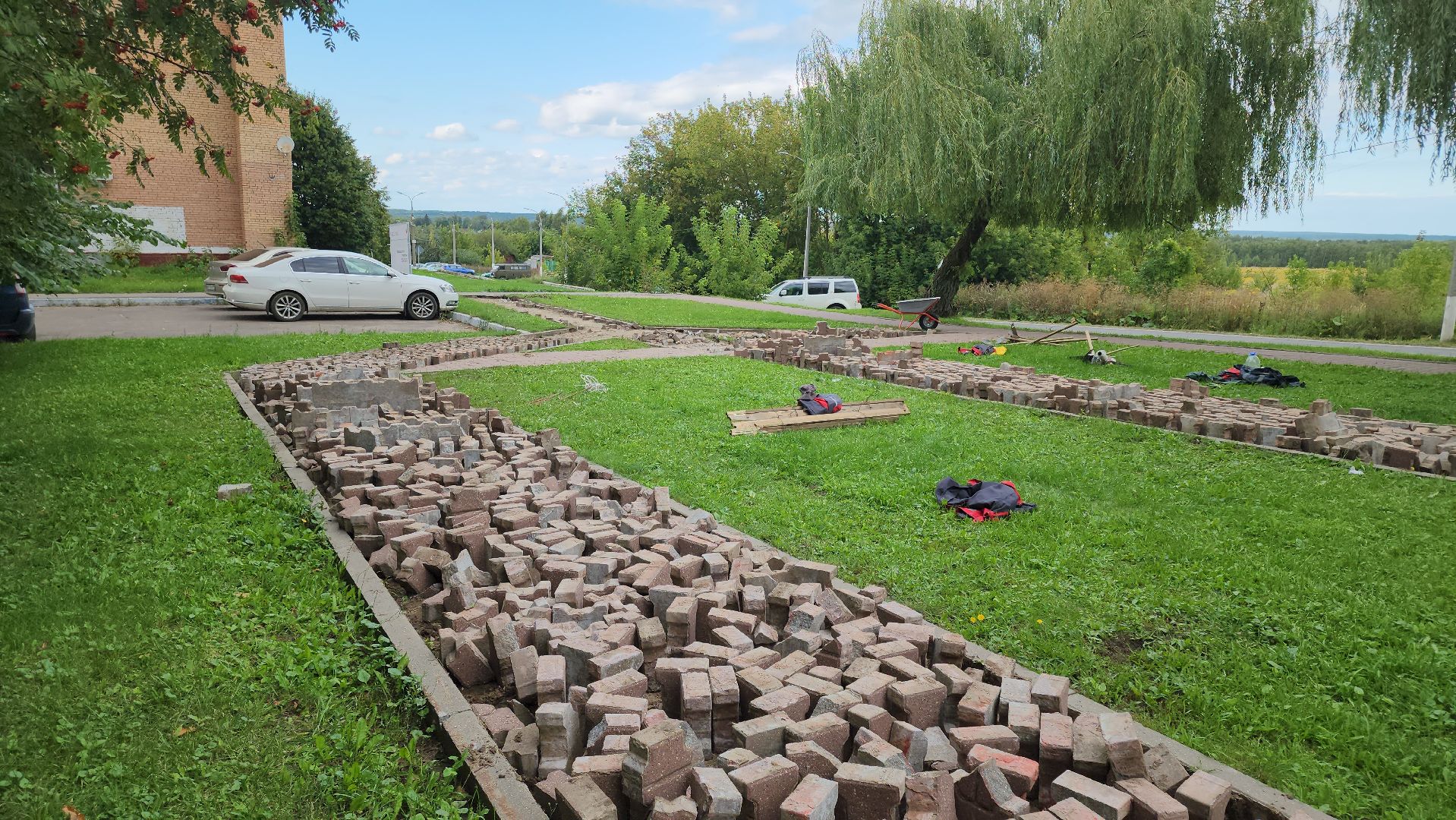 кашира, сквер, благоустройство, зона отдыха, комфортная городская среда, демонтаж,