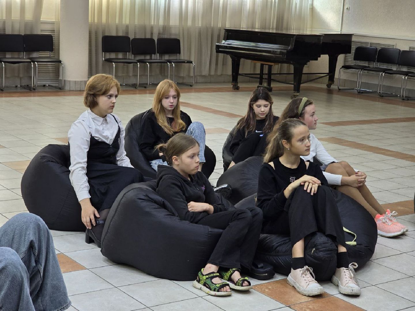 можайск, можайский муниципальный округ, МГЕР, общество, поэтический вечер, День Государственного флага России,