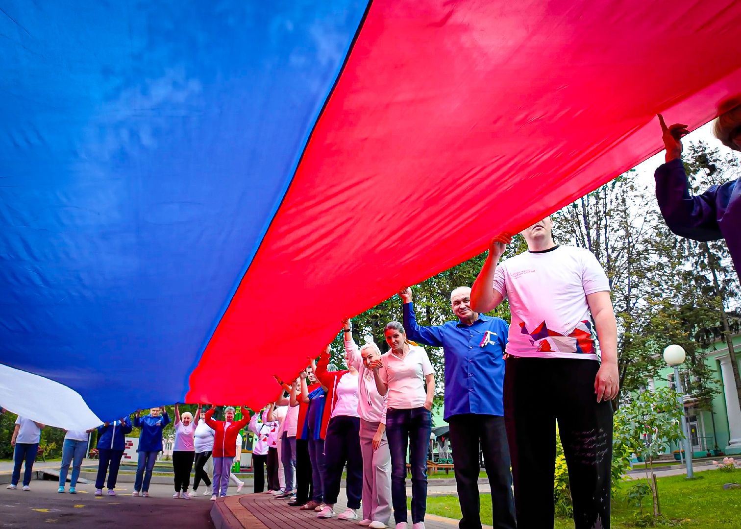 клин, общество, волонтеры, день флага россии, подмосковье,