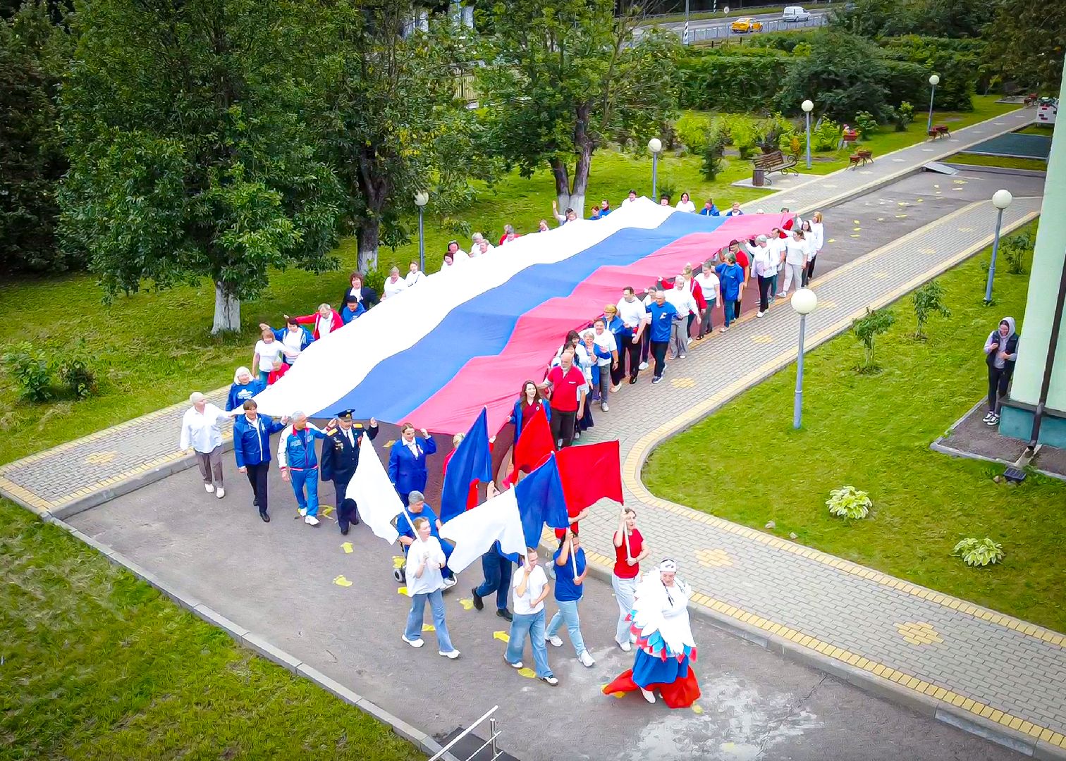 клин, общество, волонтеры, день флага россии, подмосковье,