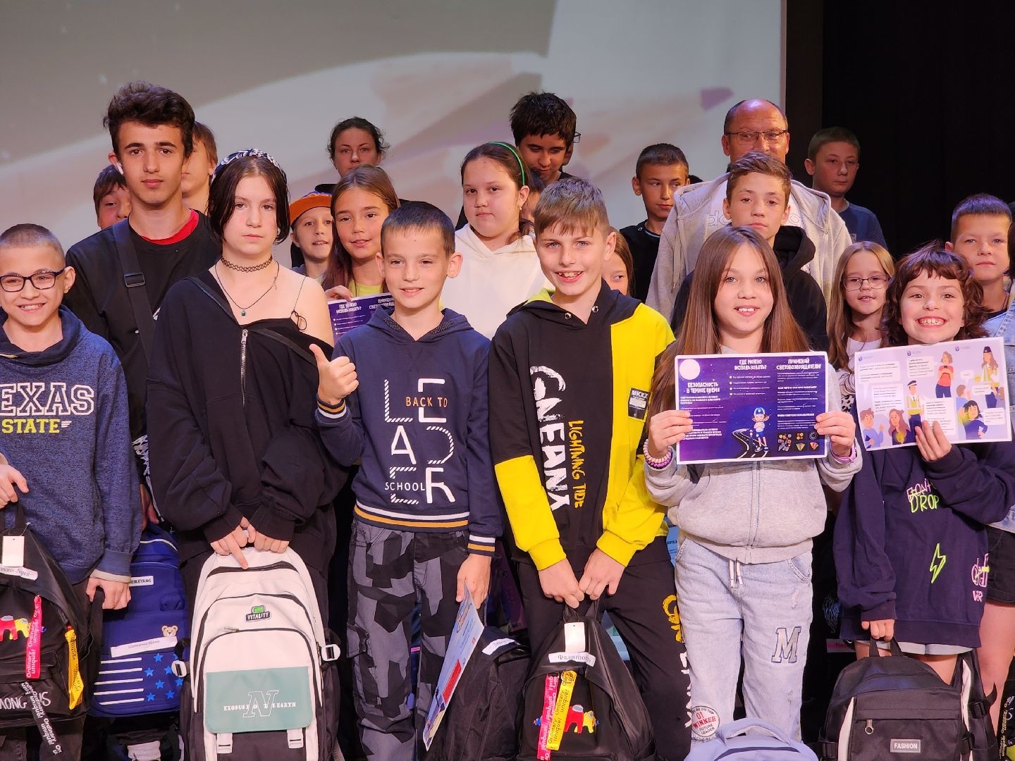 солнечногорск, школьники , помощь , поддержка , рюкзаки ,