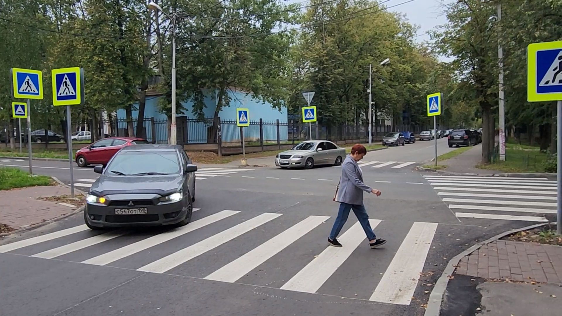 чехов, улица ильича, дорожный ремонт, капремонт дороги, замена покрытия, новые бордюры, разметка, дорожные знаки, пешеходные переходы, госпрограмма московской области, развитие дорожного комплекса, тротуары,