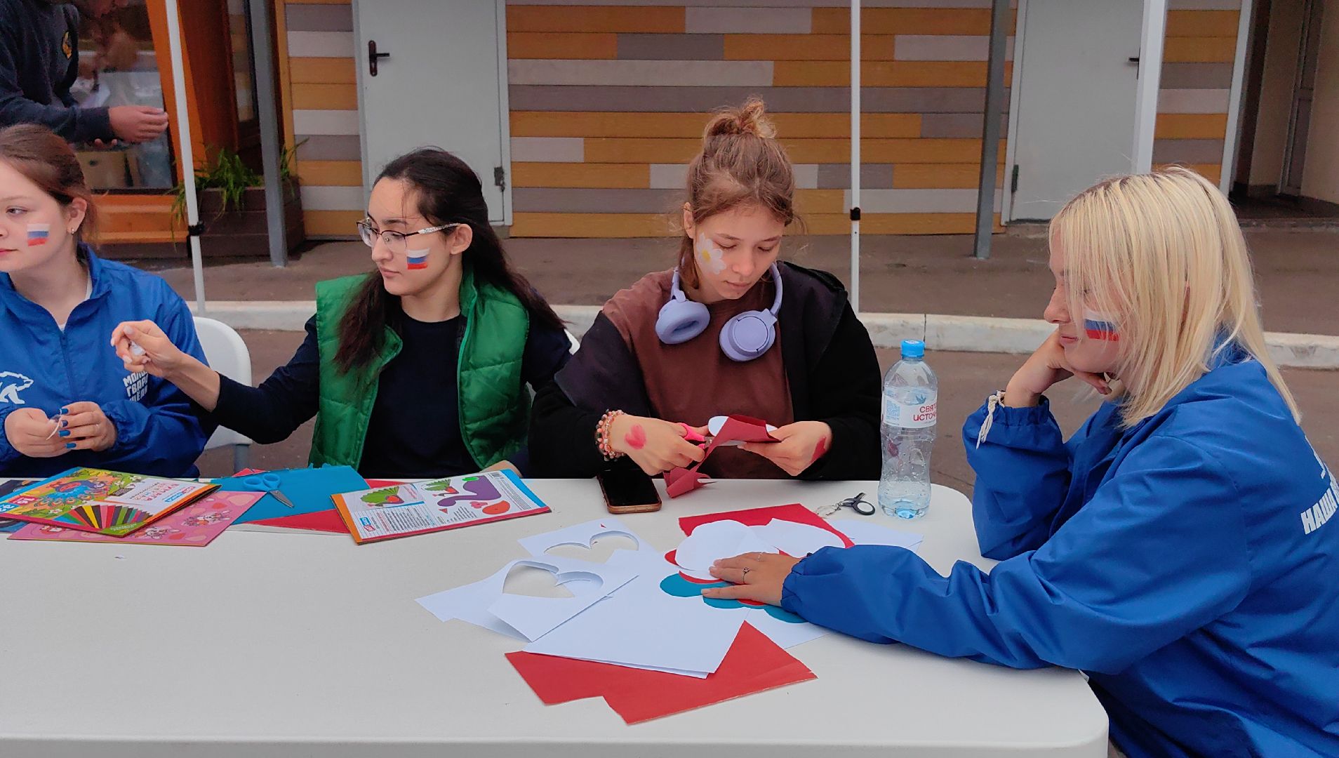 сво, бойцы, гуманитарная помощь, порк, День флага, квест,