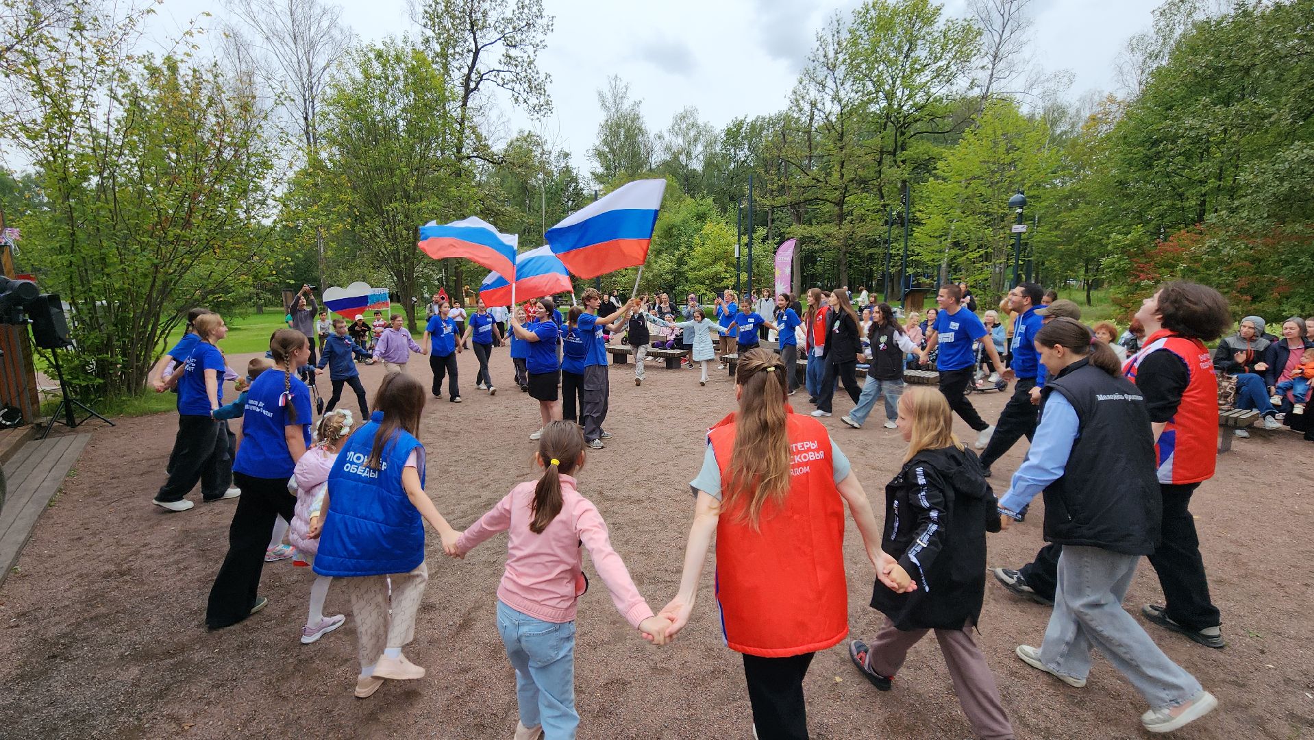 день государственного флага, флаг россии, фрязино,