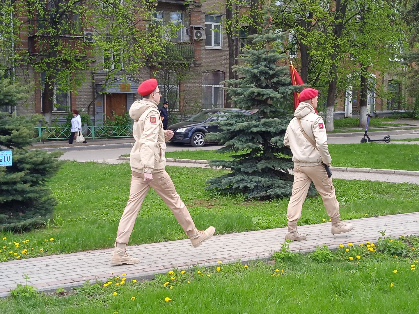 монумент, бронепоезд, Москвич, вахта, памяти, ЦАГИ