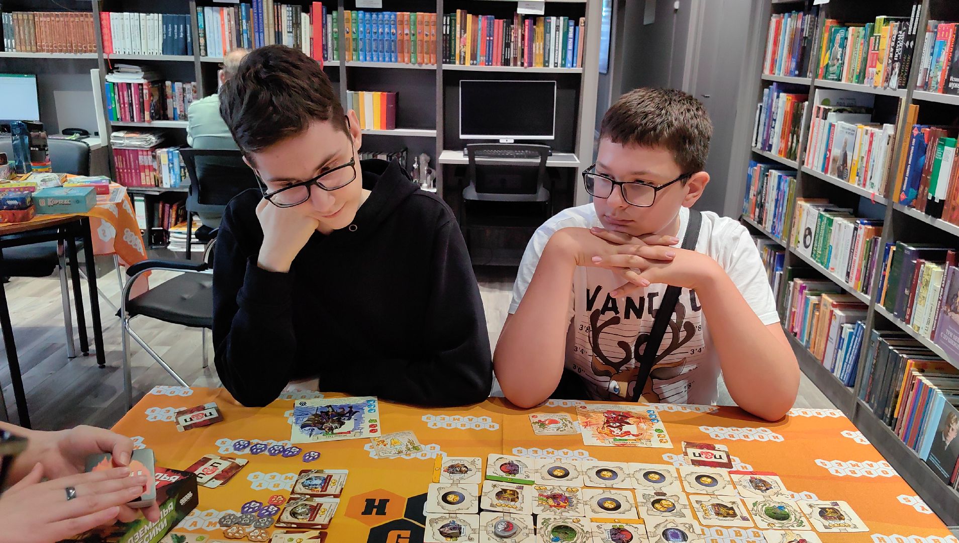 библиотека, настольные игры, головоломки, игроки, навык,