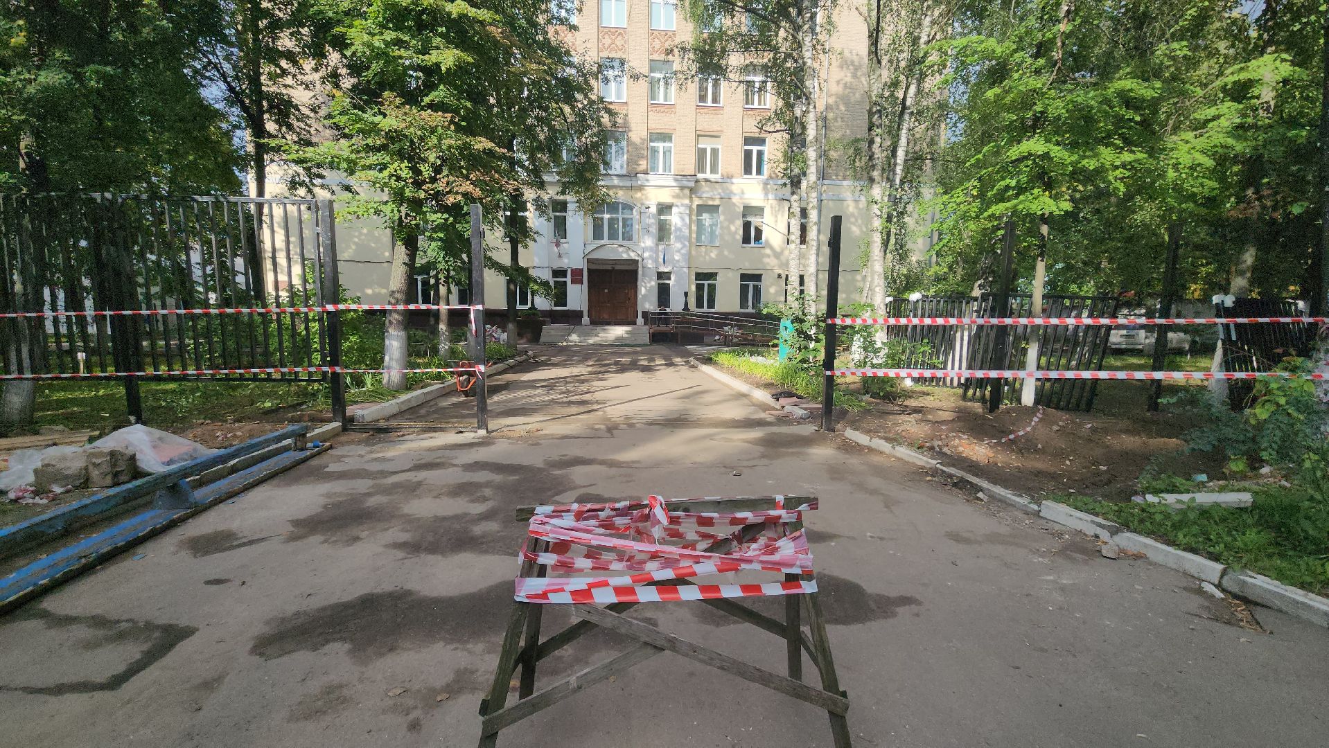 люберцы, лицей 4 в Люберцах, 1 сентября, ремонт фасада, ремонт крыши,