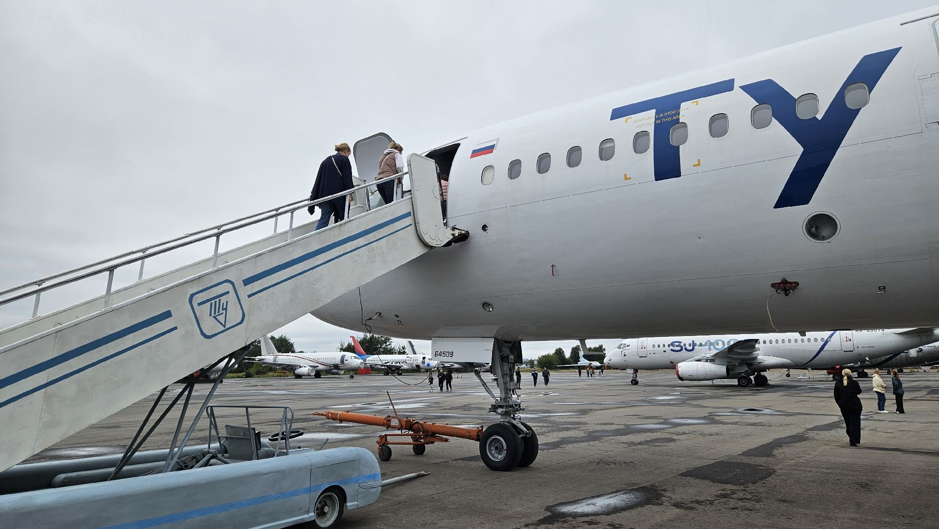 ту-214, жуковский, туполев,