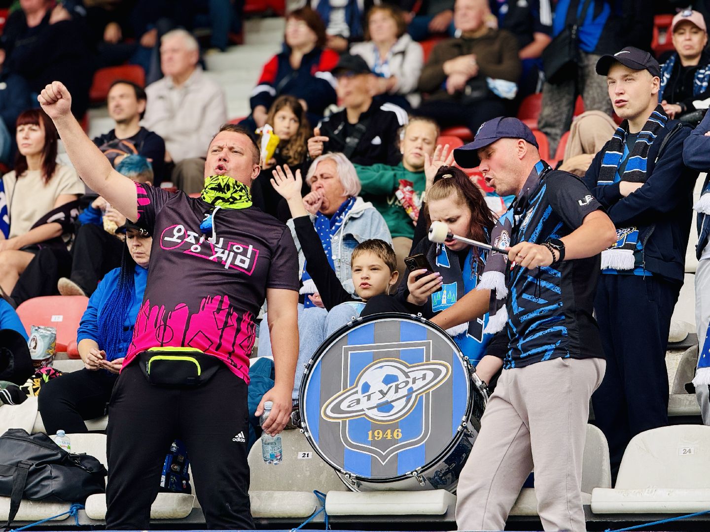 раменское, сатурн, леон сатурн, раменский сатурн, футбол, футбольные фанаты,