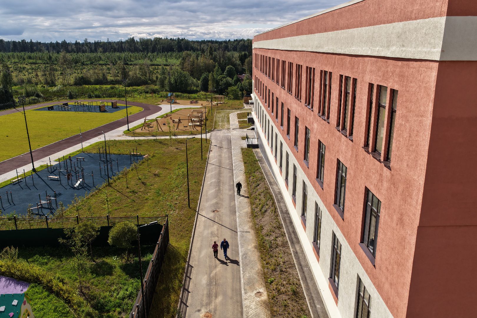 видео с коптера, школа в ЖК Митино О2, новая школа в красногорске,