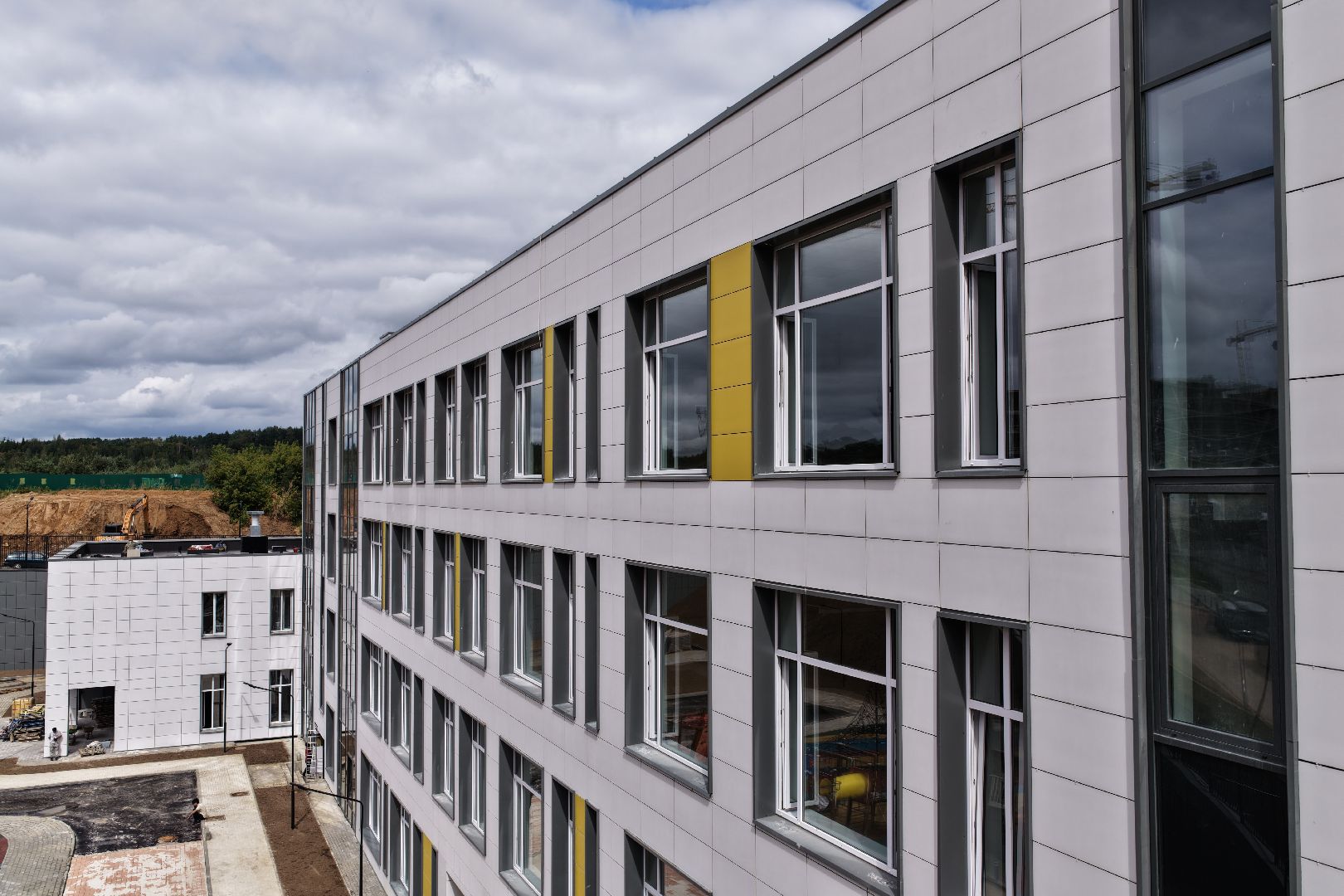 видео с коптера, новая школа в звенигороде,