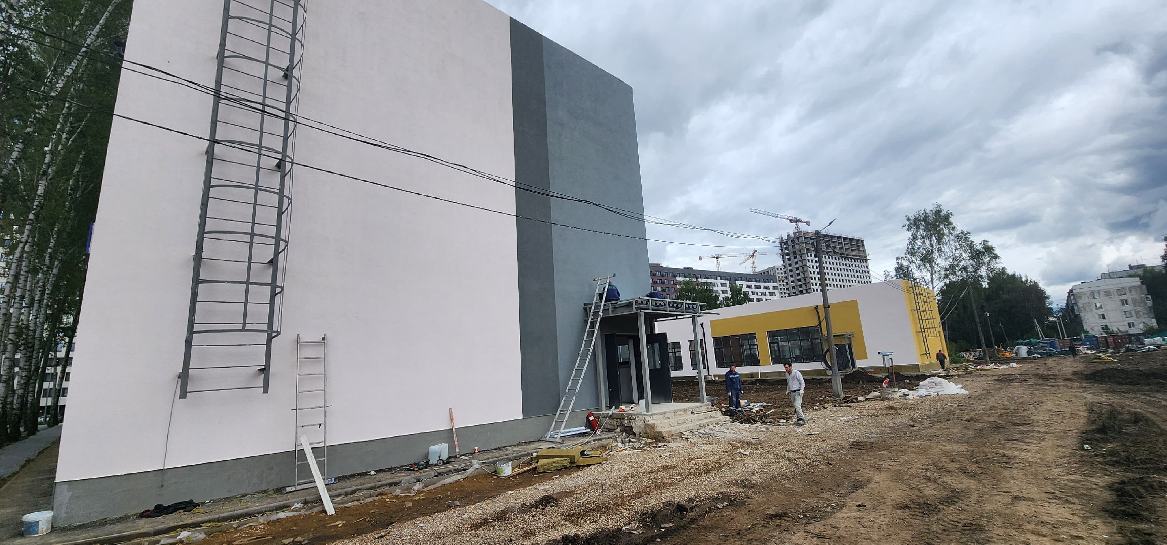 долгопрудный, школы, капремонт, робот-мойщик, благоустройство пришкольной территории,  фасад, цоколь, парты,