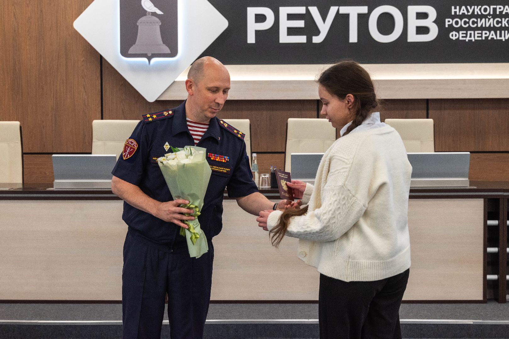 Реутов, паспорта рф, документы,граждане России, первый паспорт,