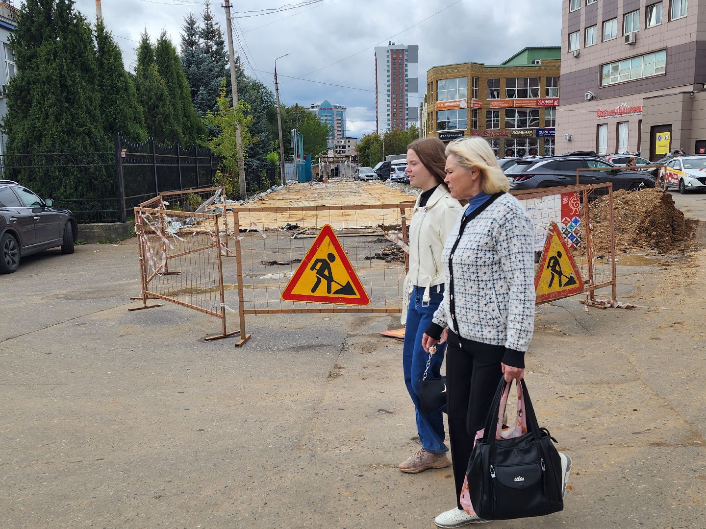 серпухов, торговые ряды труба в серпухове, демонтаж рынка труба в серпухове, улица водонапорная,