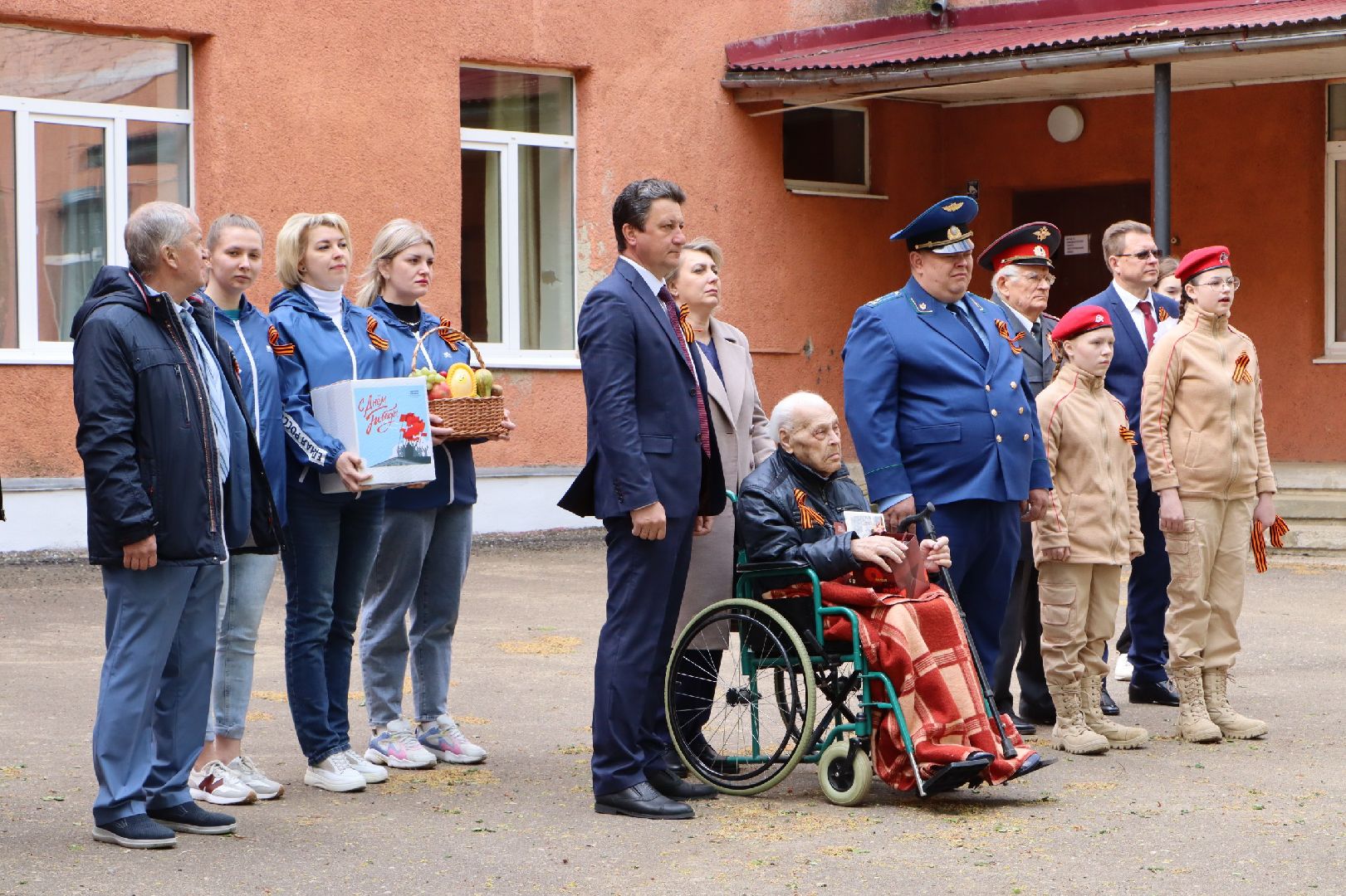Серебряные Пруды, День Победы, поздравление ветерана