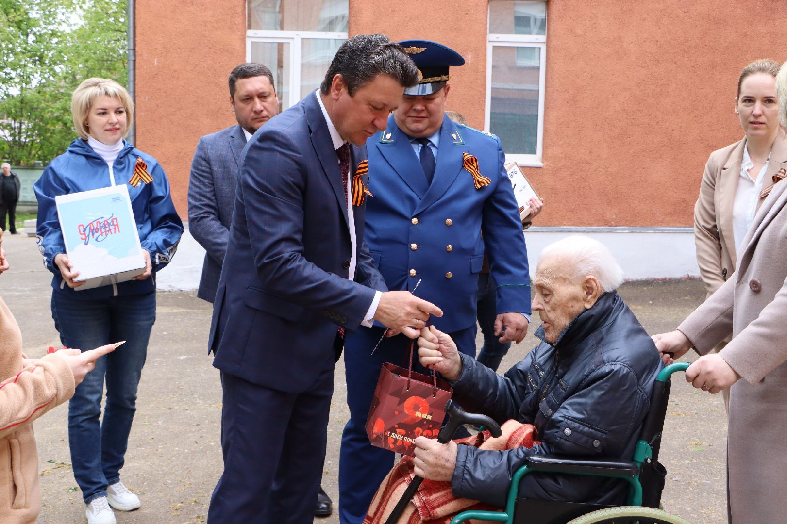 Серебряные Пруды, День Победы, поздравление ветерана