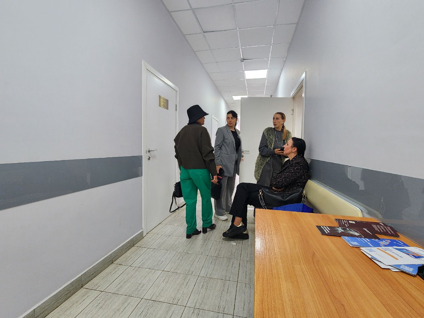 чехов, чеховская больница, главный врач андрей попов, личный прием, вопросы жителей, обращения граждан, льготные лекарства, лекарственная терапия, трудоустройство медиков, логопед, проект навстречу здоровью, диалоги о здоровье, уролог, экспресс-тестирование,  пса,