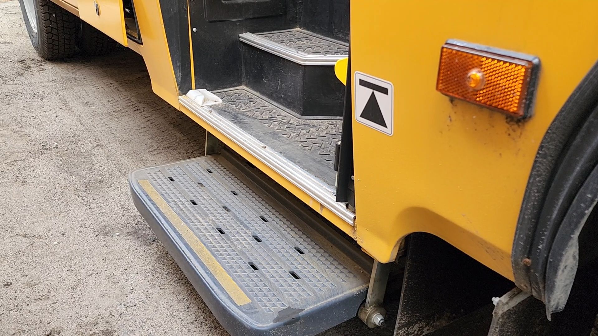 новые школьные автобусы , новые автобусы в никитской школе, перевозка детей в школу,новые автобусы на маршрутах раменского округа,