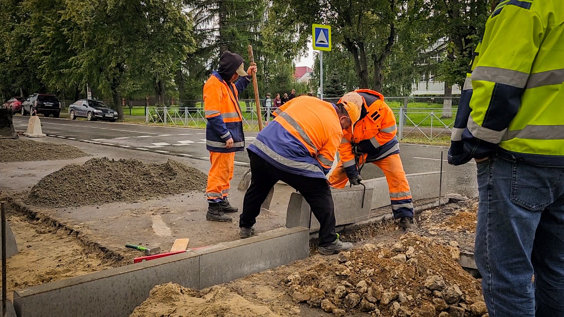 бронницы, ремонт дорог, новая парковка у школы, расширение парковки в бронницах,