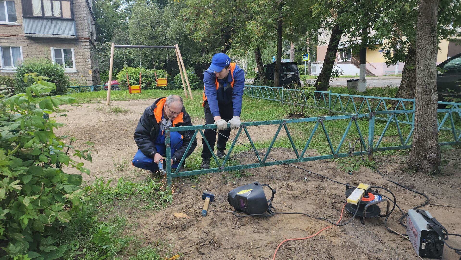 вертикалки, пушкино, коммунальная служба, уборка во дворах, ограждение,сварка,ремонт,комунальная техника,