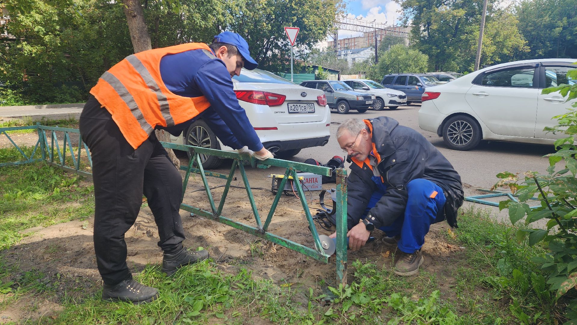 вертикалки, пушкино, коммунальная служба, уборка во дворах, ограждение,сварка,ремонт,комунальная техника,