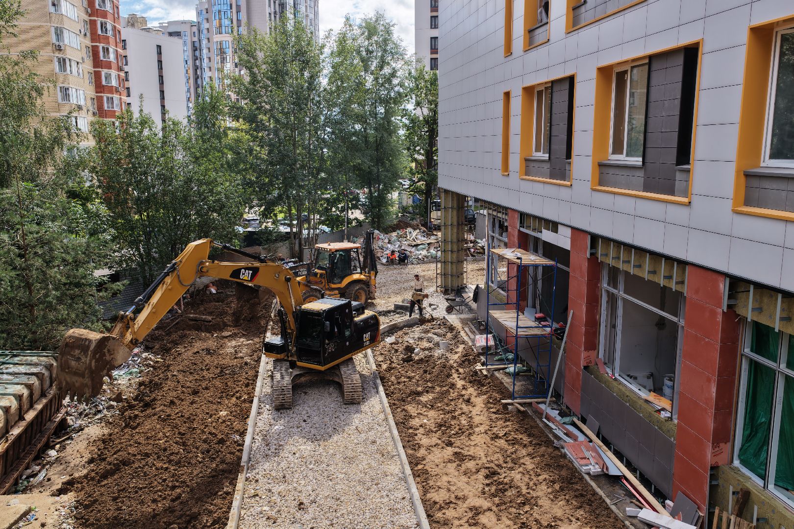 видео с коптера, пристройка к немчиновскому лицею,