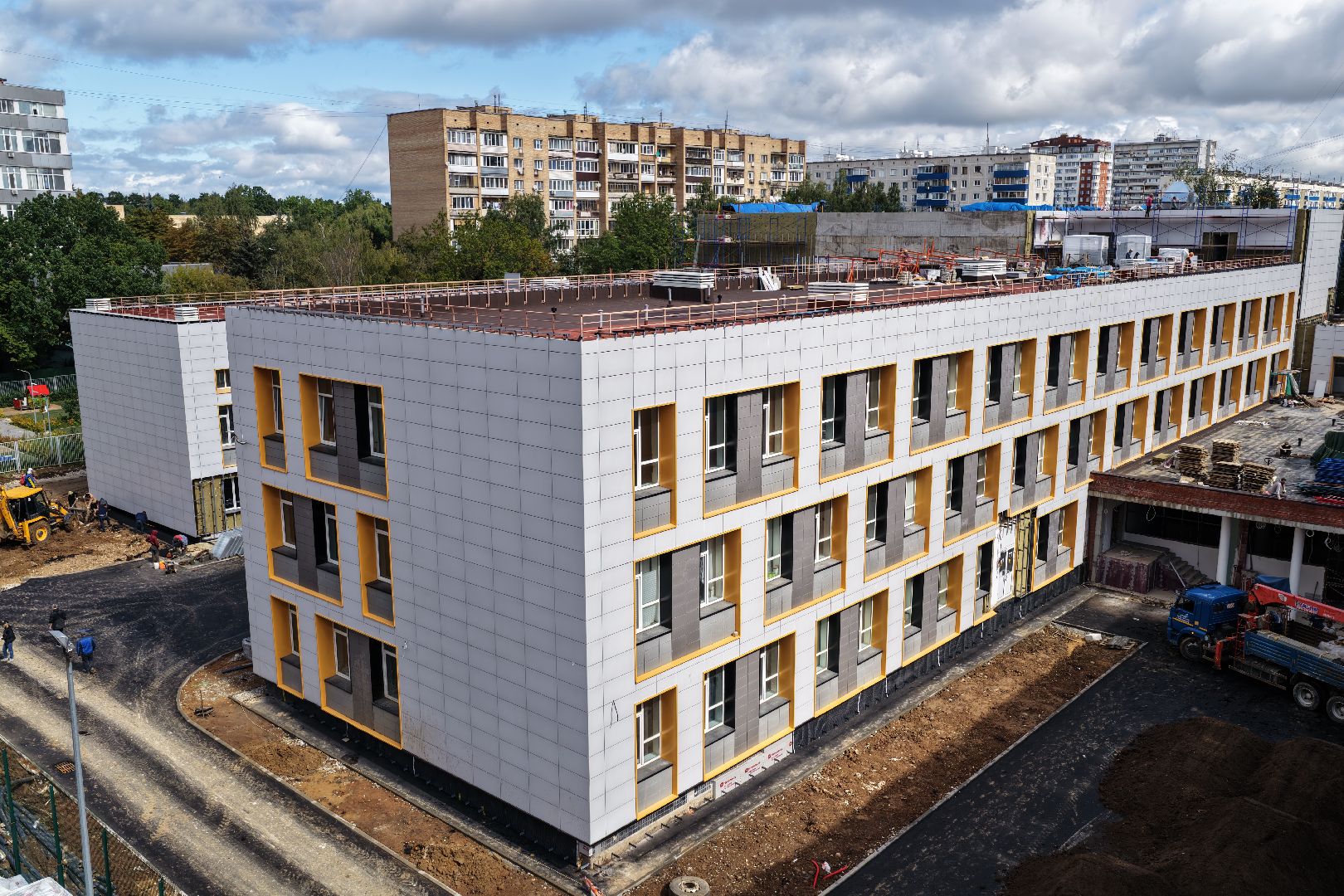 видео с коптера, пристройка к немчиновскому лицею,