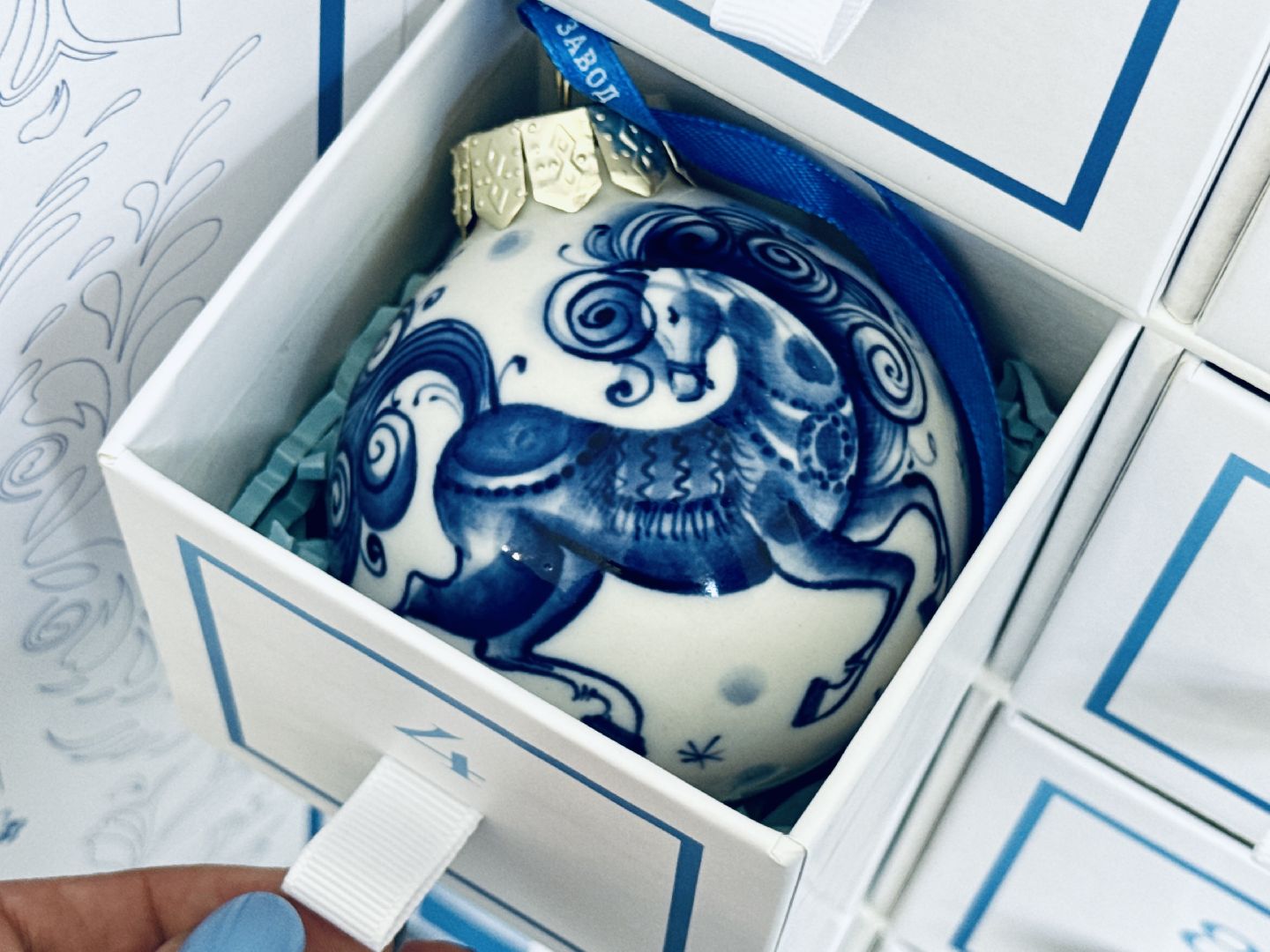 гжель, раменское,  эксклюзив, эксклюзивное изделие, ручная работа, фарфор, промысел, народный промысел,