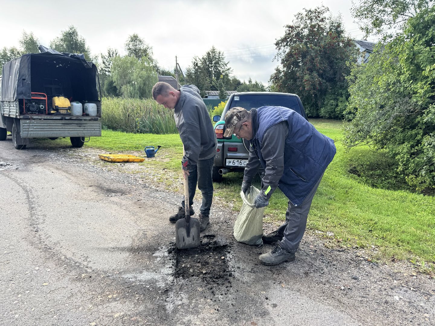 шаховская, ямочный ремон, ремонт дорог, коммунальная служба,