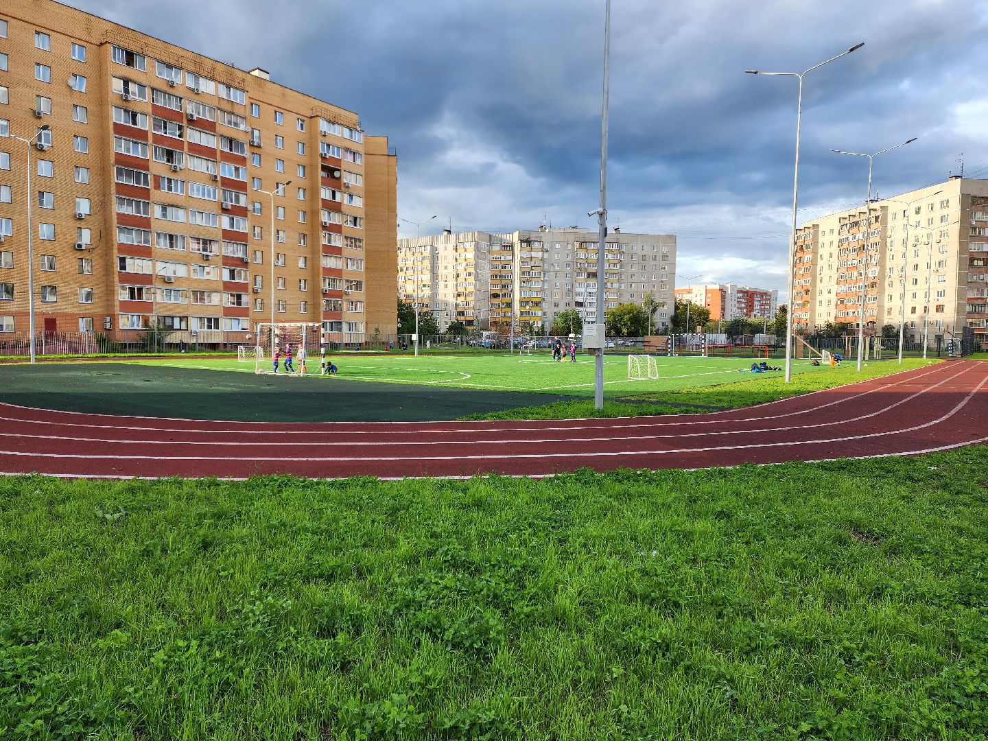 жуковский, спорт, открытый стадион, школьный стадион на улице левченко,