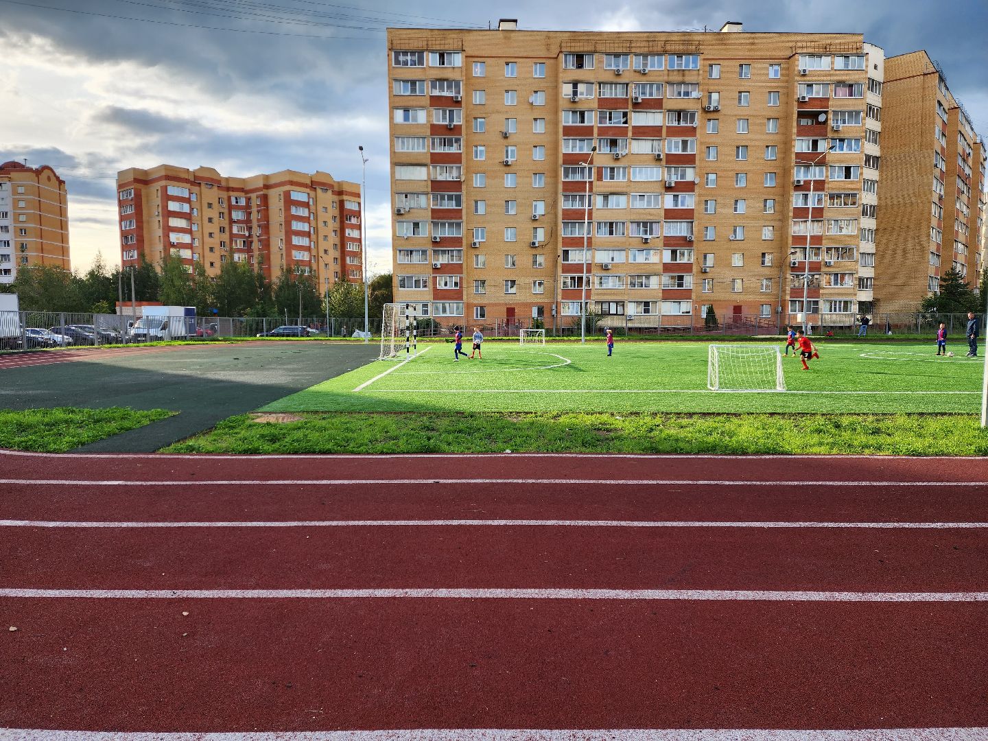 жуковский, спорт, открытый стадион, школьный стадион на улице левченко,