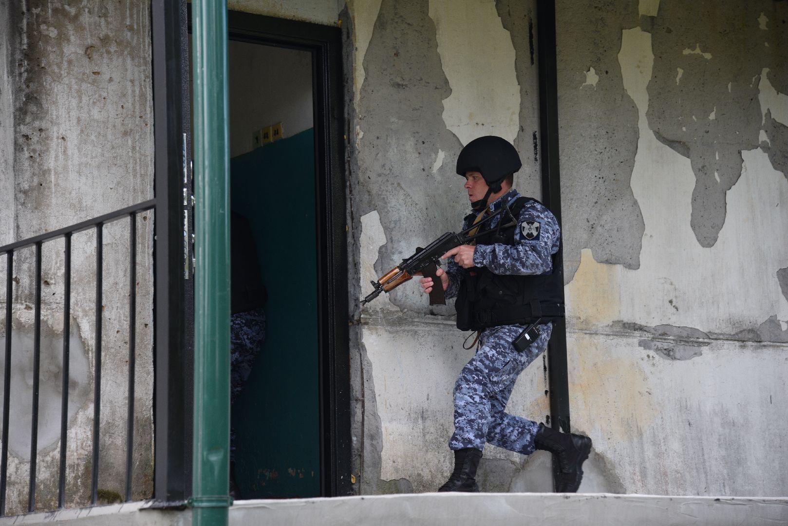 лотошино, ошейкинская школа, антитеррор, антитеррористическая безопасность, учения в школе, росгвардия, полиция, мособлпожспас,