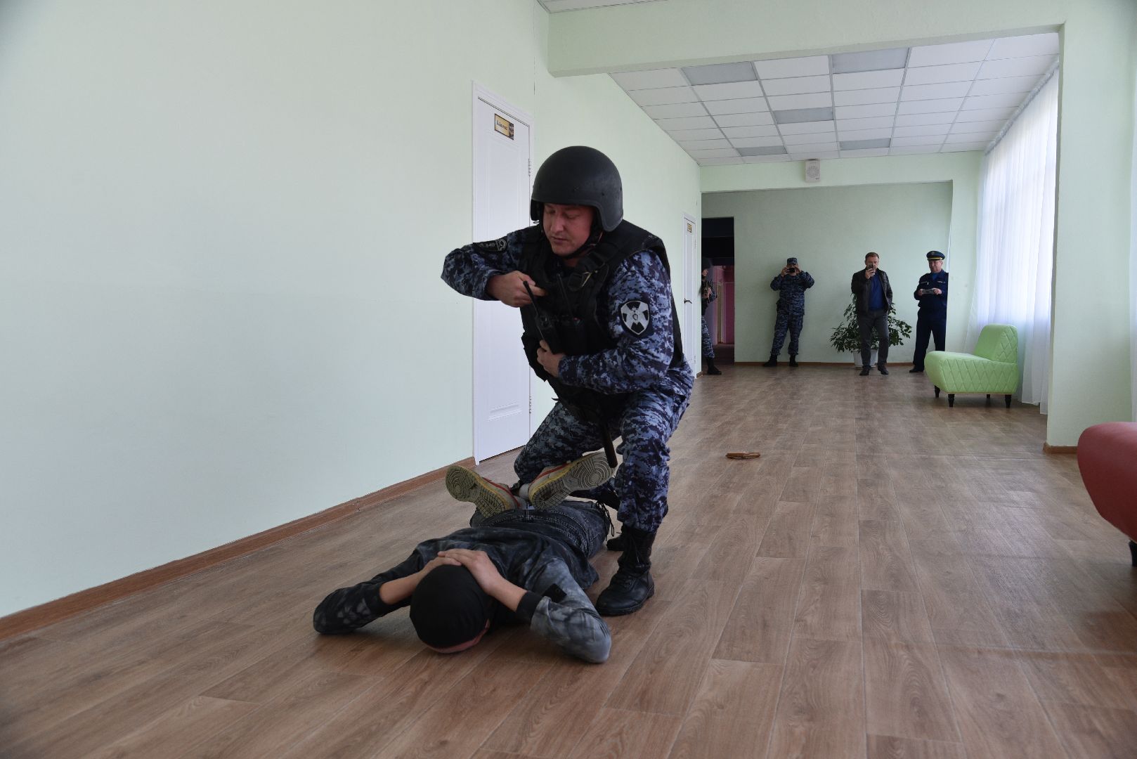 лотошино, ошейкинская школа, антитеррор, антитеррористическая безопасность, учения в школе, росгвардия, полиция, мособлпожспас,